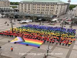 hh_gay-web0078.png